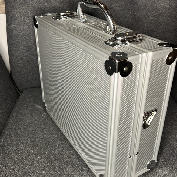 OPI nail polish suit case - Picture 6 of 9